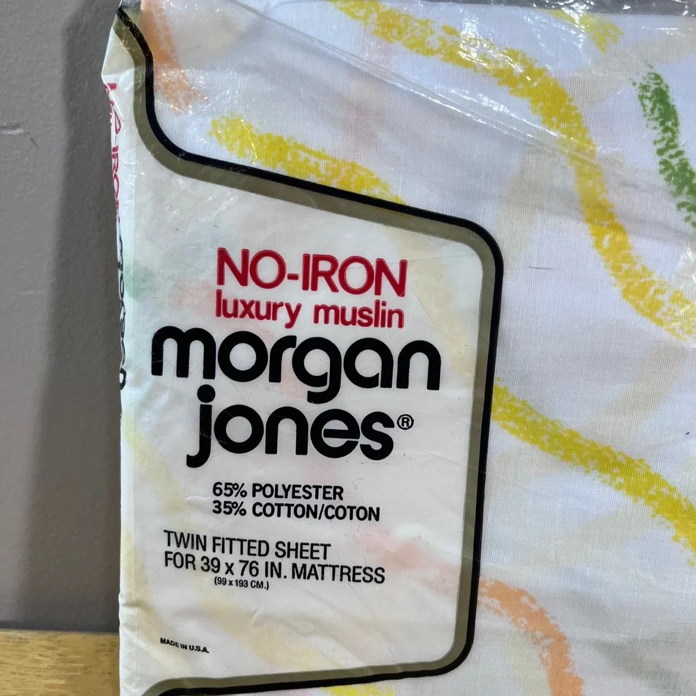 Vtg Morgan Jones Twin Fitted Sheet No-Iron Muslin Wavy Stripe Yellow Green USA